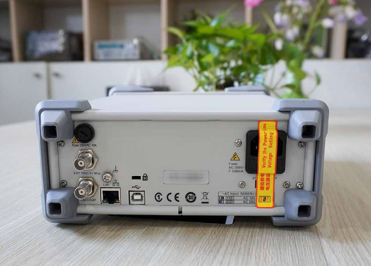 ملتيميتر منضدي جرافيكي مختبرى ملون متقدم غنى عن التعريف ماركة SIGLENT  مع الكرتون والملحقات open box جهاز دقیق جدا جدا بخصائص وخیارات ماموجوة بالاجهزات الاخرى يمكن استخدامه لمعايرة الاجهزات الاخرى مثل فلوك واجزات اخرى للسعر والاستفسار خاص .


**إذا كنت صاحب هذا الإعلان وتريد حذفه لأي سبب، رجاءا أرسل رسالة إلى الدعم الفني**