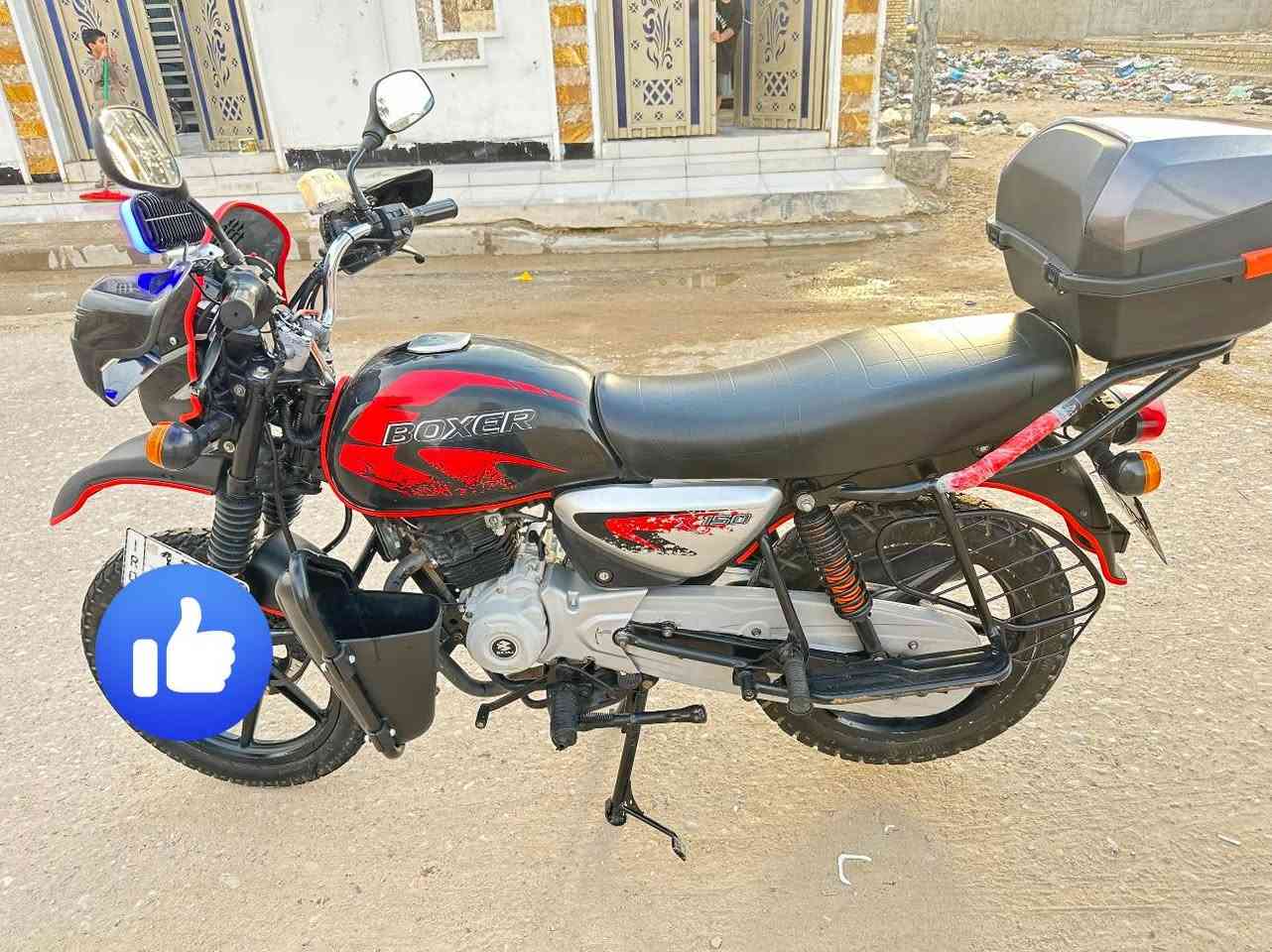 دراجه بوكسر مديل23 مرقم إنكليزي مكفوله دراجه تحويل ثاني يوم جديده مدوشمه كشن درع ابو الحافظه  واقيه إيد بيه اهواي غراض صندوق اگلوب زنون زورقه الوياله ودرع الأمامي باتري جديد برغي ماتخلي عليه جاهزه السعر  والستفسار عل رقم *********** 
محافظه ميسان مغربه
