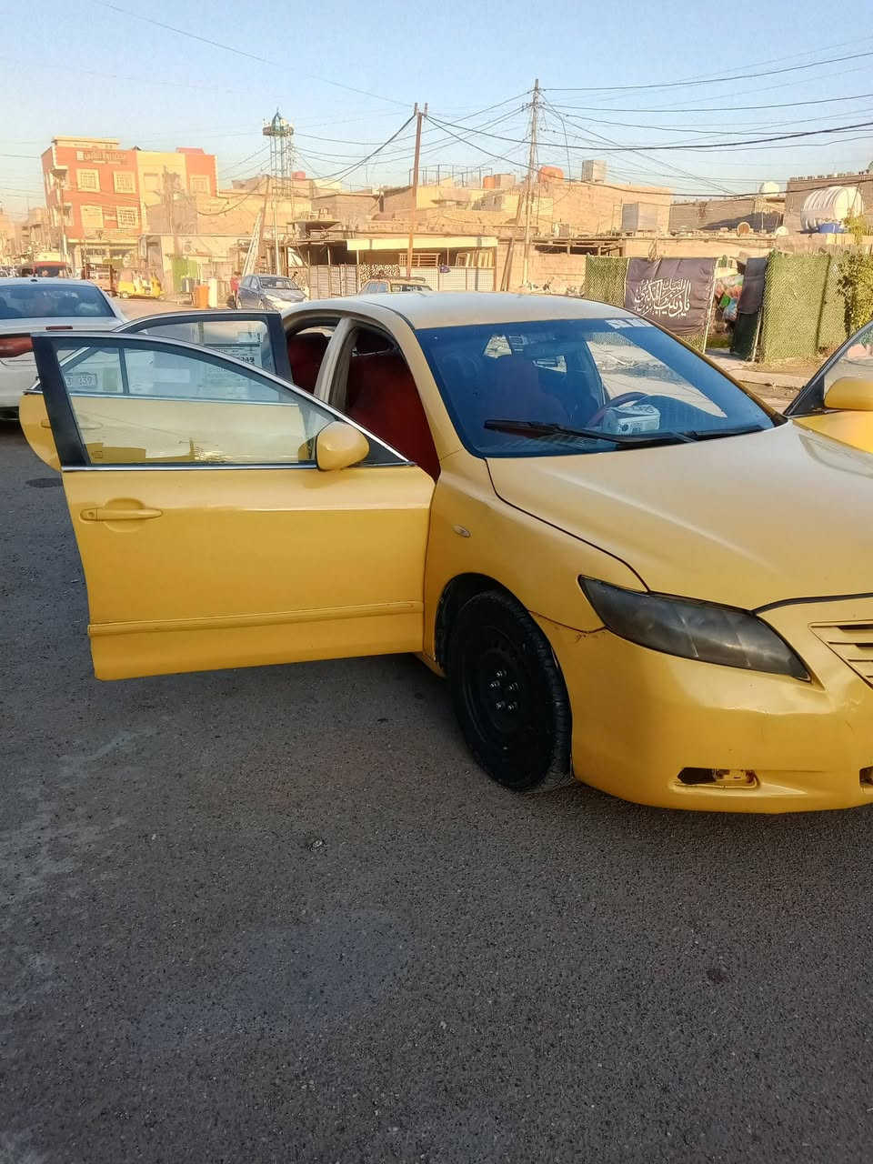 السلام عليكم للبيع كامري 2009 وارد خليجي جير ومكينه وحداديه كلها خير من الله راعيها موجود يريد تحويل سياره عليها هيئه 600 وراعيها يطلب خمسه اوراق مثل ما تشوف بعينك سياره جاهزه سعر البيع 45 ورقه وبيها مجال بسيط مكان بغداد الحبيبيه الاستفسار على هذا الرقم ***********
