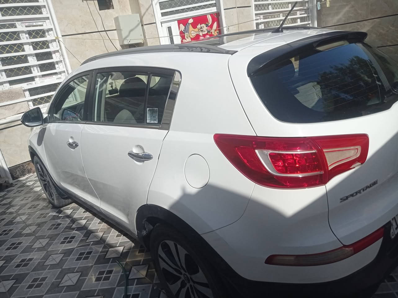 سبورتج 12 خليجي ابيض كير ومكينه وضعية الشركه صبغ وحادث وغرق وحالوب وتبديل كفاله فقط بارد وبعض الشخوط سياره بانوراما طكتين ويل كروم 19 اشاير بالمري حساسات كامره شاشه مري شفط ماشيه 148 مكينه 2000 دوش مرغوبة رقم بغداد  السعر 145 بيها مجال بسيط مكان ديالى للاتصال
*********** واتساب***********
