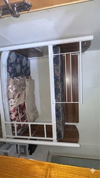 سرير • مقاس ٩٠