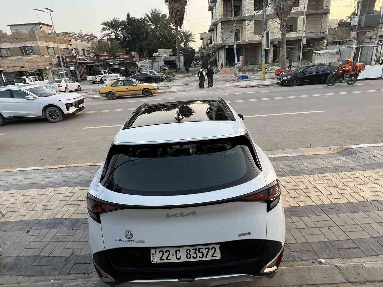 سلام عليكم كيا سبورتج موديل ٢٠٢٣ خليجي وكالة نم بعدها بالضمان فول مواصفات للأخير  رقم اربيل الدولي بسمي مكفوله من الضربه والصبغ  بيها بارد بسيط باب امامي ماشيه ٦٤ جاهزه من كلشي باتري جديد تخم تاير جديد السعر ٢٢٦ وبيها مجال بسيط جدا العنوان بغداد المنصور غير متواجد ع فيس ***********
