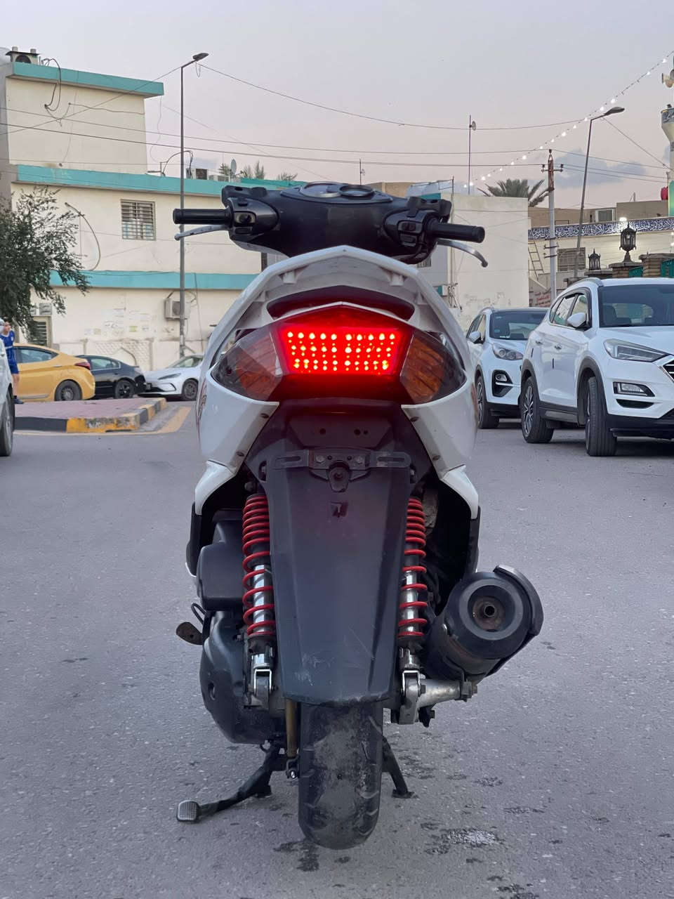 سكنس فحل نوزل خطين للبيع كفاله عامه دراجه شلعه ومعدل خير من الله برغي ممفتوح بيها مكينه تخبل ناعمه نكره سلف بكل وقت مابيها اي نقص كهربائيات كلها شغاله عالي ناصي دبل اشاره كفرات ختم واحد ويه سوادات بك لايت خليه سعر 750مكاني بغداد الاعظميه شراي اتصل وتدلل رقمي ***********
