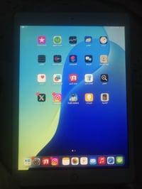 ايباد 7 بطاريه 100 مابي شي فقط الدكمه مال بصمه لازم تضغط قوي بيهة ايبا...