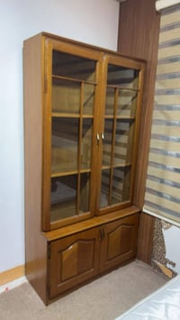 طقم • ٨ نفرى • دولابي
