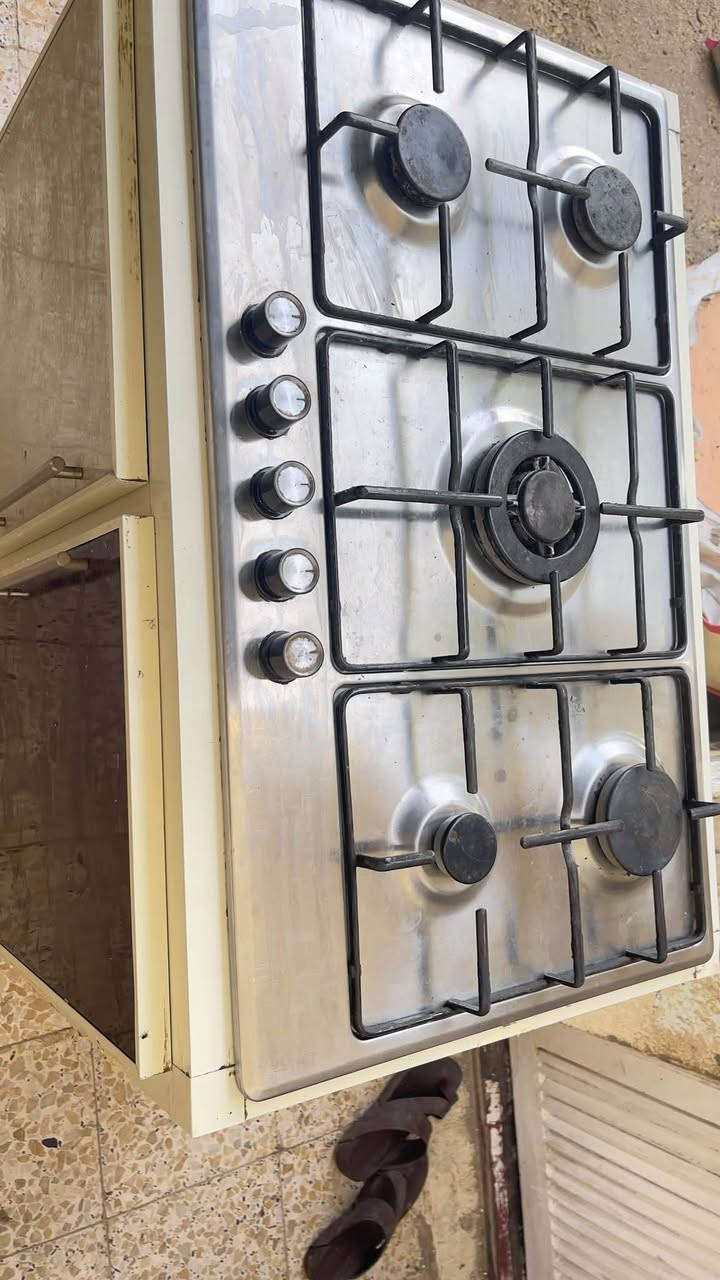 طباخ البيع كلش جديد السعر خاص ***********
