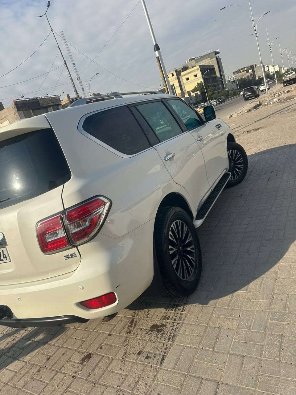 السلام عليكم للبيع باترول 2014 جديدة لوك ماشية 109 حقيقي مكانها المنصور مكفولة ***********
