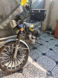 إيراني محرك 200cc للبيع دراجة نضيفة محرك وكير وكلجات وكهربائيات مكفولة...