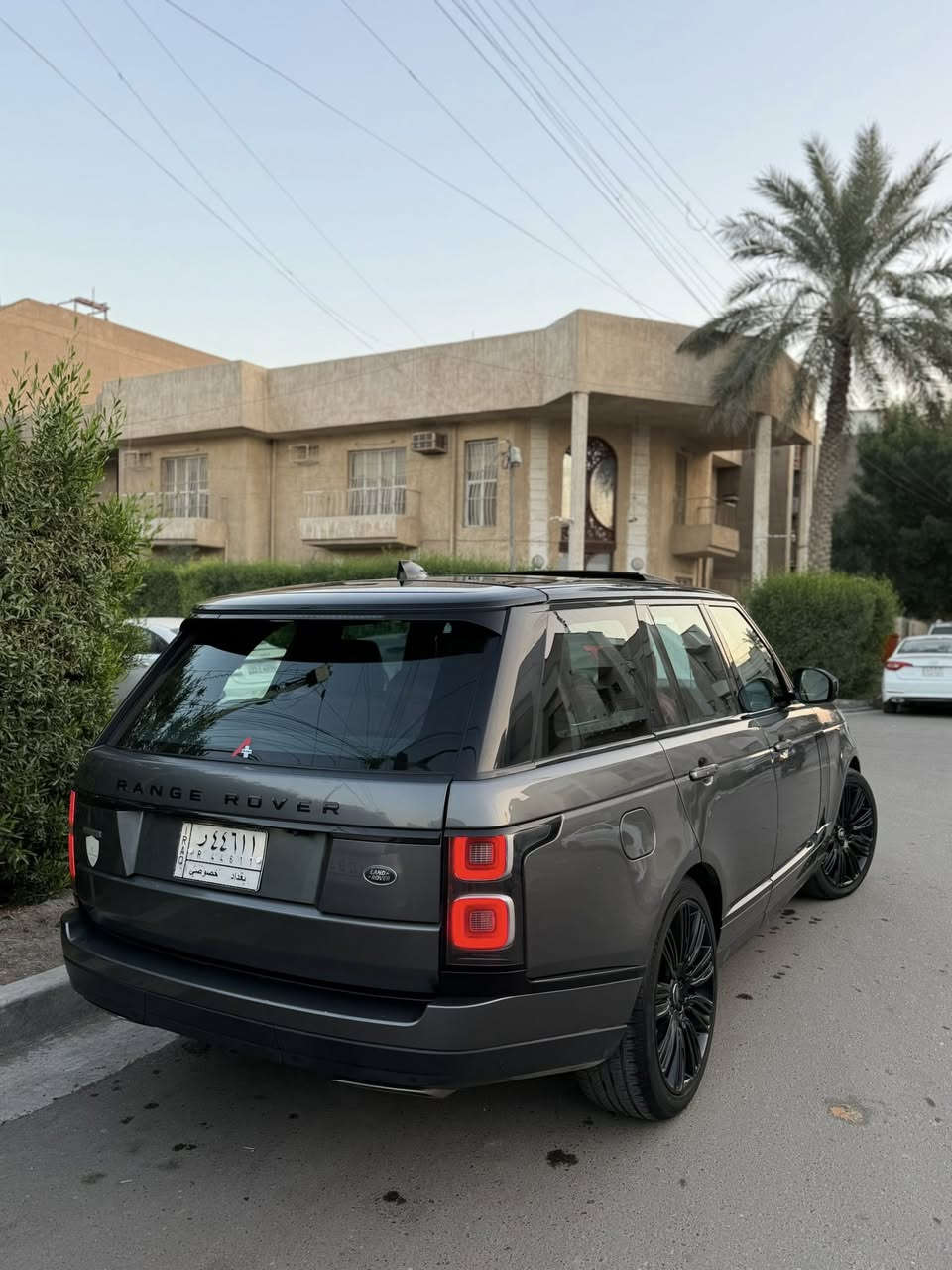 رانج روفر ڤوك 2018 وارد الماني ضمان
 مواصفات اوتوبايكراف فول للاخير داخل احمر ومكفولة ومغلفه ppf جديده حيل وبدون اي نواقص وسيرفس كامل وماشيه 71 الف كيلو سعرها 52 الف دولار وبيها مجال بيع فقط بدون مراوس 
مكانها بغداد الاعظمية  
 ***********
