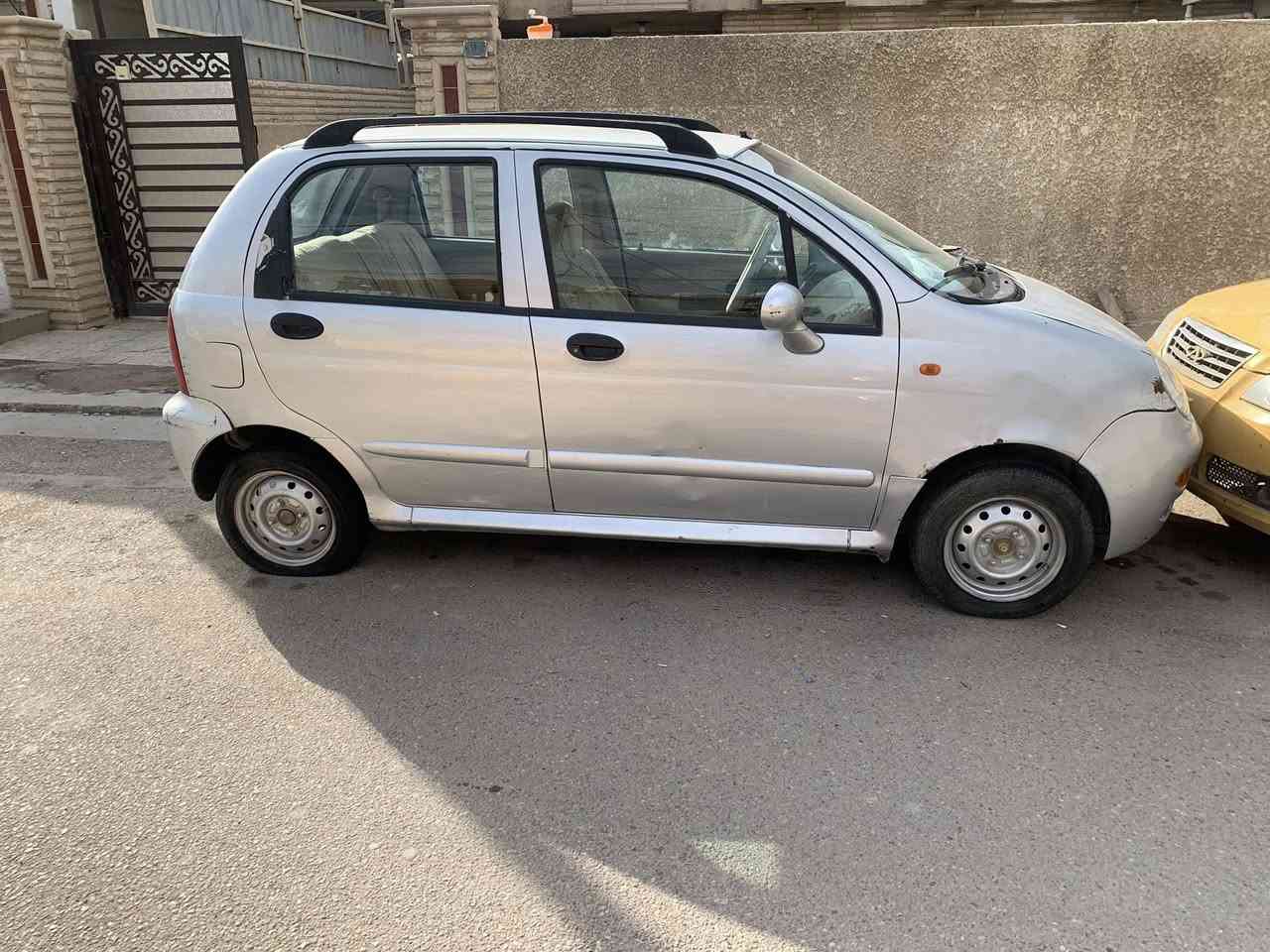 السلام عليكم للبيع شيري كيو كيو مكانها بغداد الدوره جاهزه ونضيفه رقم بغداد الماني شرط التحويل سنويه 26 كير اوتماتيك للاستفسار *********** البيع فقط نقد ما متواجد عل خاص السعر 25 وبيهه مجال بسيط جداً
