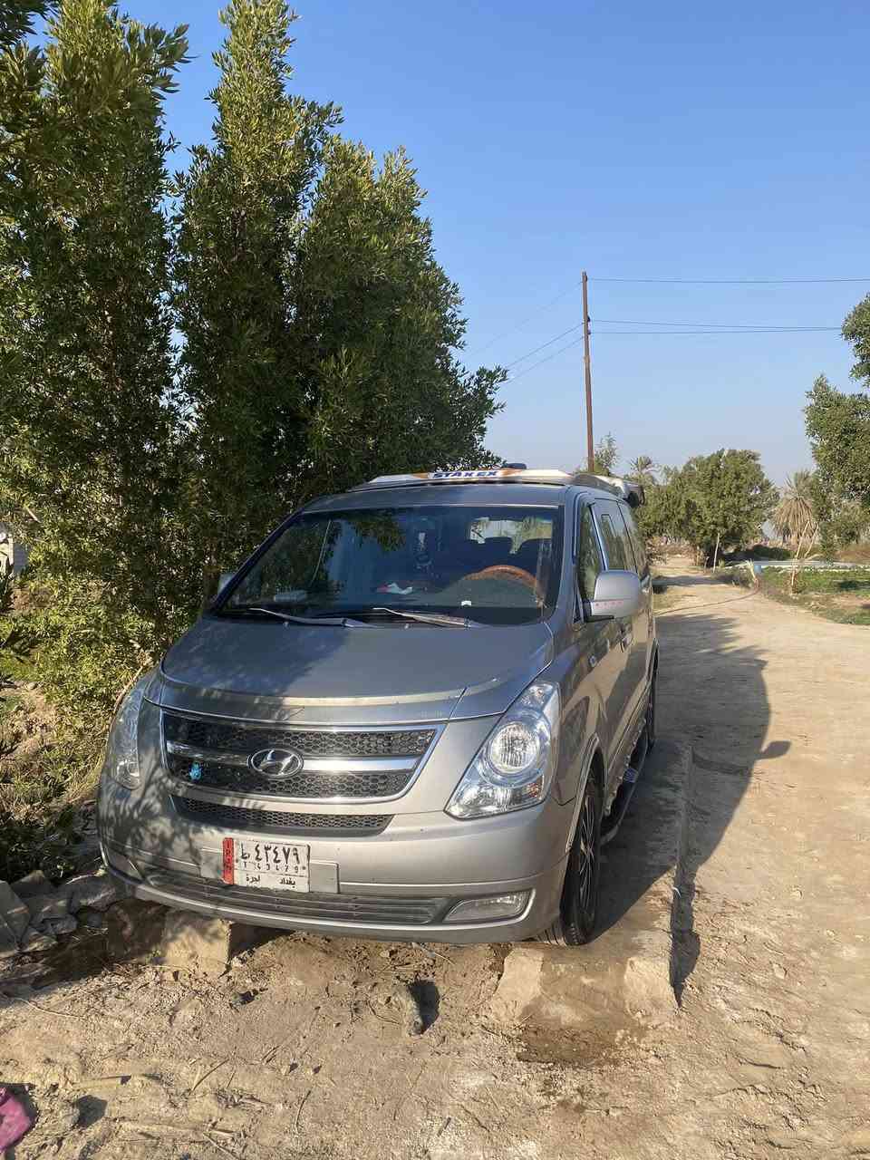 السلام عليكم 
ستاركس2012ومرمزه2015
سياره جاهزه مكينه وكير وحداديه كله جديد 
بيه ضربه بل جاملغ الخلفي خفيفه كد شبر والباقي كفاله
مكاني ناصريه الغراف السعر 180
السياره بسمي تحويل ثاني يوم 
خطه بغداد ناصريه
***********
