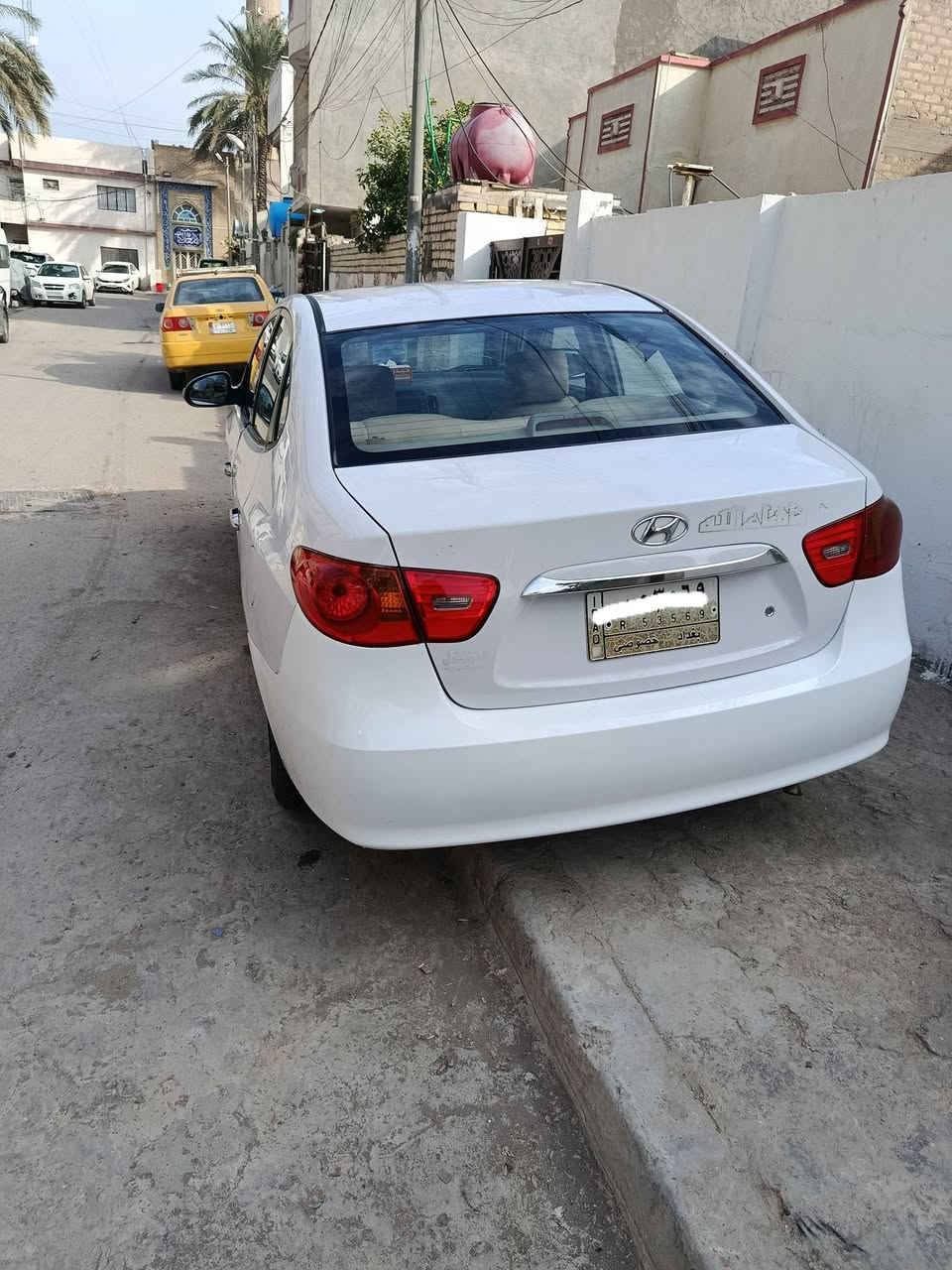 النترا بيضاء اللون موديل ٢٠١١
محرك ١٦٠٠ رقم بغداد خليجي
بيهه صبغ عده القماره والجنطه 
السعر ٩٠ورقه بيهه هزه جديده
تحويل ثاني يوم
بغداد حي الجوادين
***********
