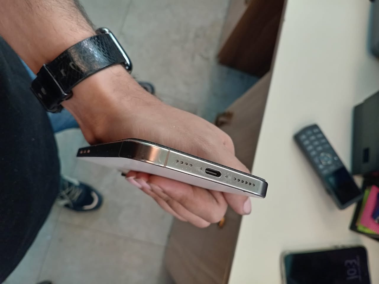 من زمان عنكم  اليوم جايبلكم قطعه اله فول آيفون 16برو ماكس شرق اوسط نضافه 100/100 غرضه كامله مبدل ضهر فقط وشغل وكاله.  وبطاريته 91 والسعر مليون و175 الف وبي مجال  الي مشتري مني يعرف القطع الي ابيعه ونضافتهم وها  ضمانه. سنه انطيك    العنوان النجف الأشرف.


**إذا كنت صاحب هذا الإعلان وتريد حذفه لأي سبب، رجاءا أرسل رسالة إلى الدعم الفني**