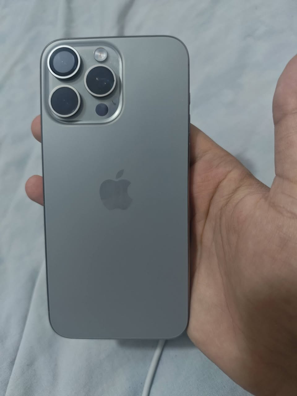 iPhone 15 Pro Max 256GB
الجهاز بحالة الوكالة، خالي من العيوب المصنعية أو الخدوش الخارجية.
البطارية: 90%.
الذاكرة: 256GB.
السعر  مليون و100
ملاحظة: الجهاز غير مفتوح ومكفول من كل النواحي


**إذا كنت صاحب هذا الإعلان وتريد حذفه لأي سبب، رجاءا أرسل رسالة إلى الدعم الفني**