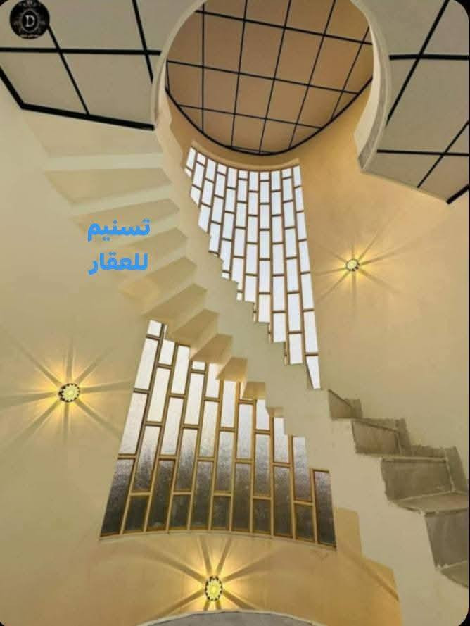 دار حديث للبيع (السعر ١١٠ قفل) 
الموقع : حي النسيم (قرب فندق نينوى اوبروي و سايدين مستشفى ابن سينا)
المساحة : 120متر ركن موقع مميز
الأبعاد : 10*12
الاتجاه : شروق تام وقبلة
عرض الشارع : 10متر
صنف العقار : زراعي سند 25 حق التصرف تقطيع أراضي الصابونجي
ط1 غرفة واستقبال وهول ومطبخ وصحيات
ط2 ثلاث غرف وهول وصحيات وبيتونة
ملاحظة : (سياج الدار وواجهة الطابق الثاني يحتاجلهم بس لبخ) 
للاستفسار
***********
***********
نستقبل طلباتكم العقارية بيع شراء ايجار
