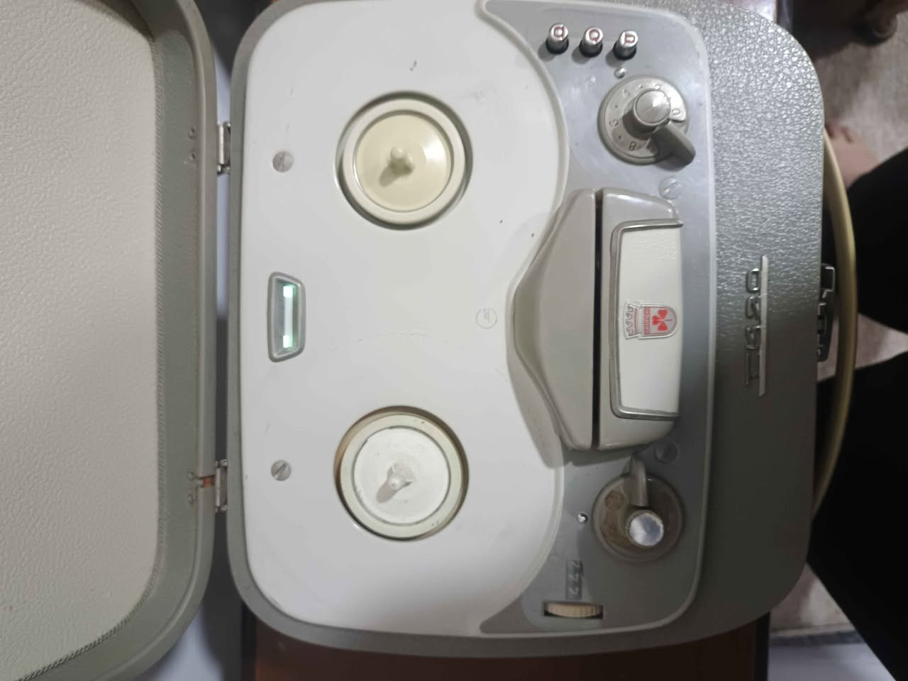 تەسجیلی بەکرە مارکەی کروندک tk20 ساڵی شەستەکانە ئیش دەکات،بۆفرۆشتن السليمانية, العراق


**إذا كنت صاحب هذا الإعلان وتريد حذفه لأي سبب، رجاءا أرسل رسالة إلى الدعم الفني**