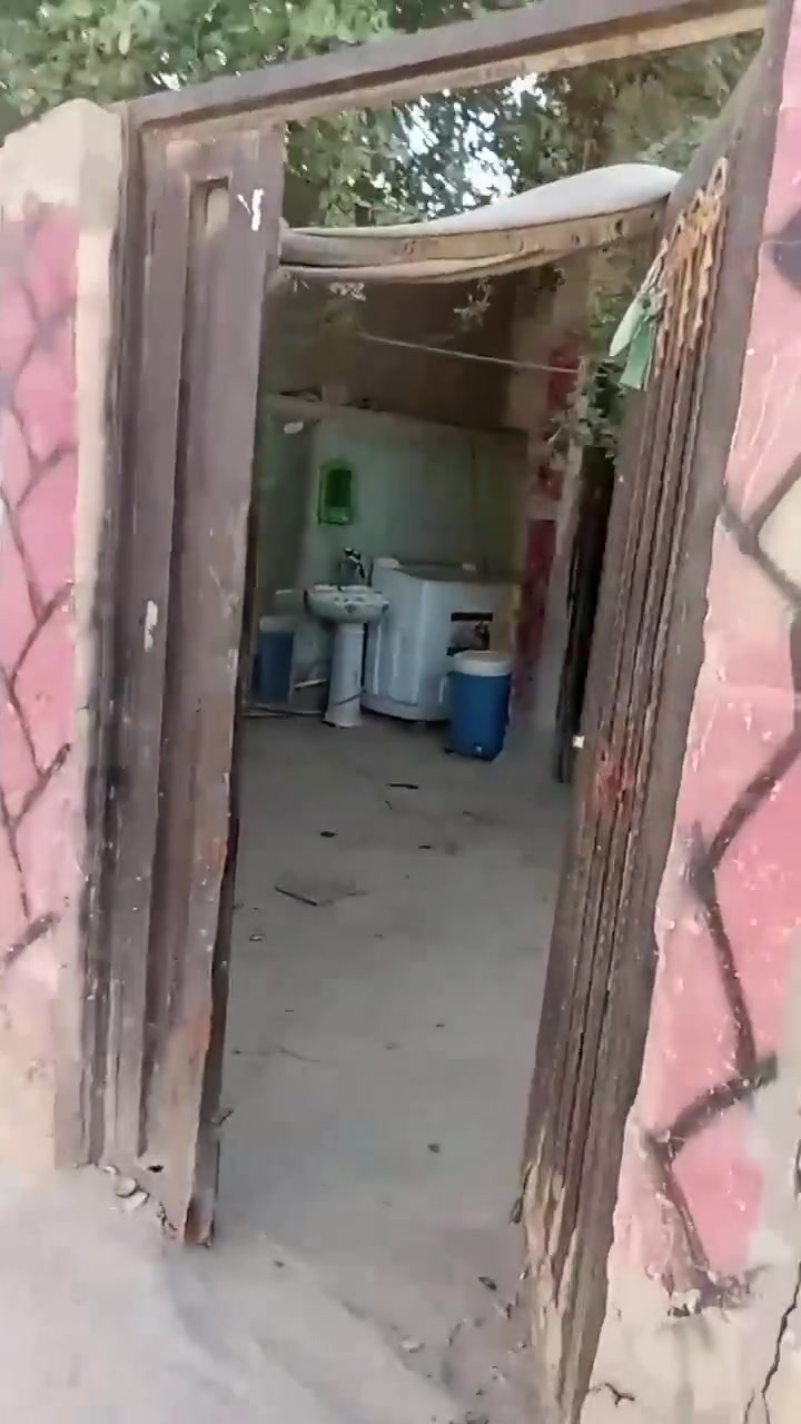 بيت للبيع مساحه 125 كوفه شارع معمل في شارع سبيس قريب كلش على شارع متوفر بي ماي وكهرباء وطني وملد سعره 18وبي مجال  ***********
