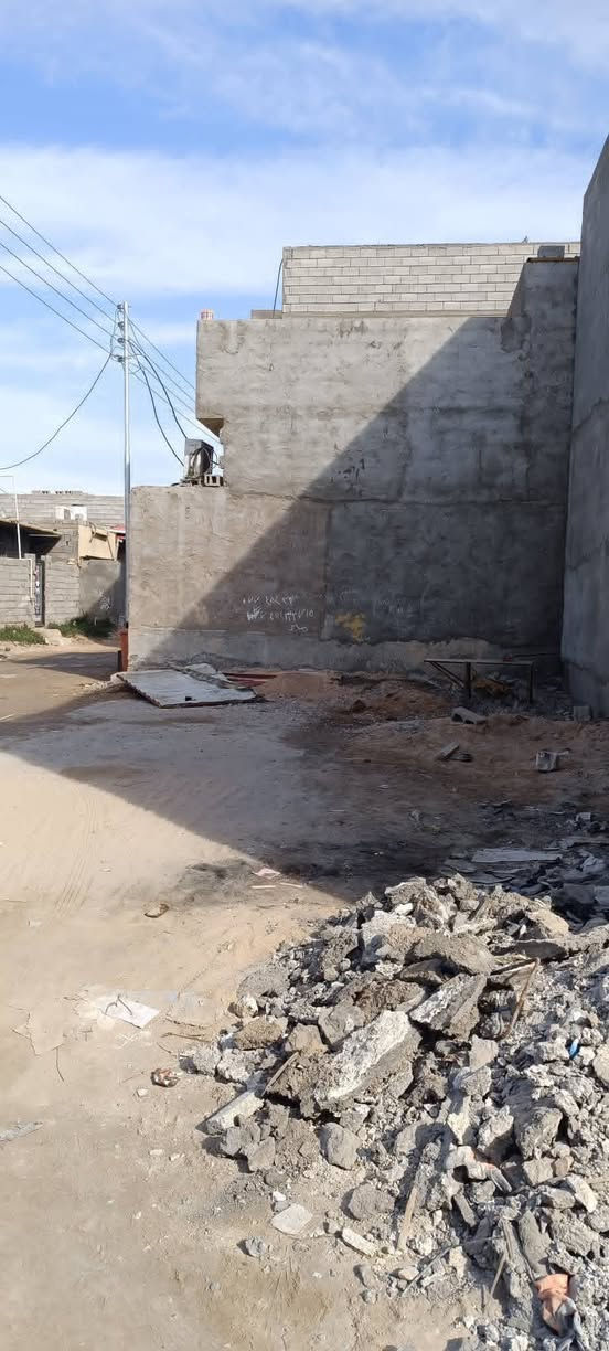 اسعد الله اوقاتكم بكل خير 🌹
#قطعة للبيع 
#المساحة 100متر ركن
#نوع العقار وقف اصولي 
#الموقع ابو الخصيب كوت ثويني قرب شارع السايدين
#السعر 25مليون بي مجال 
الاستفسار *********** 
🚘 البصرة, العراق
