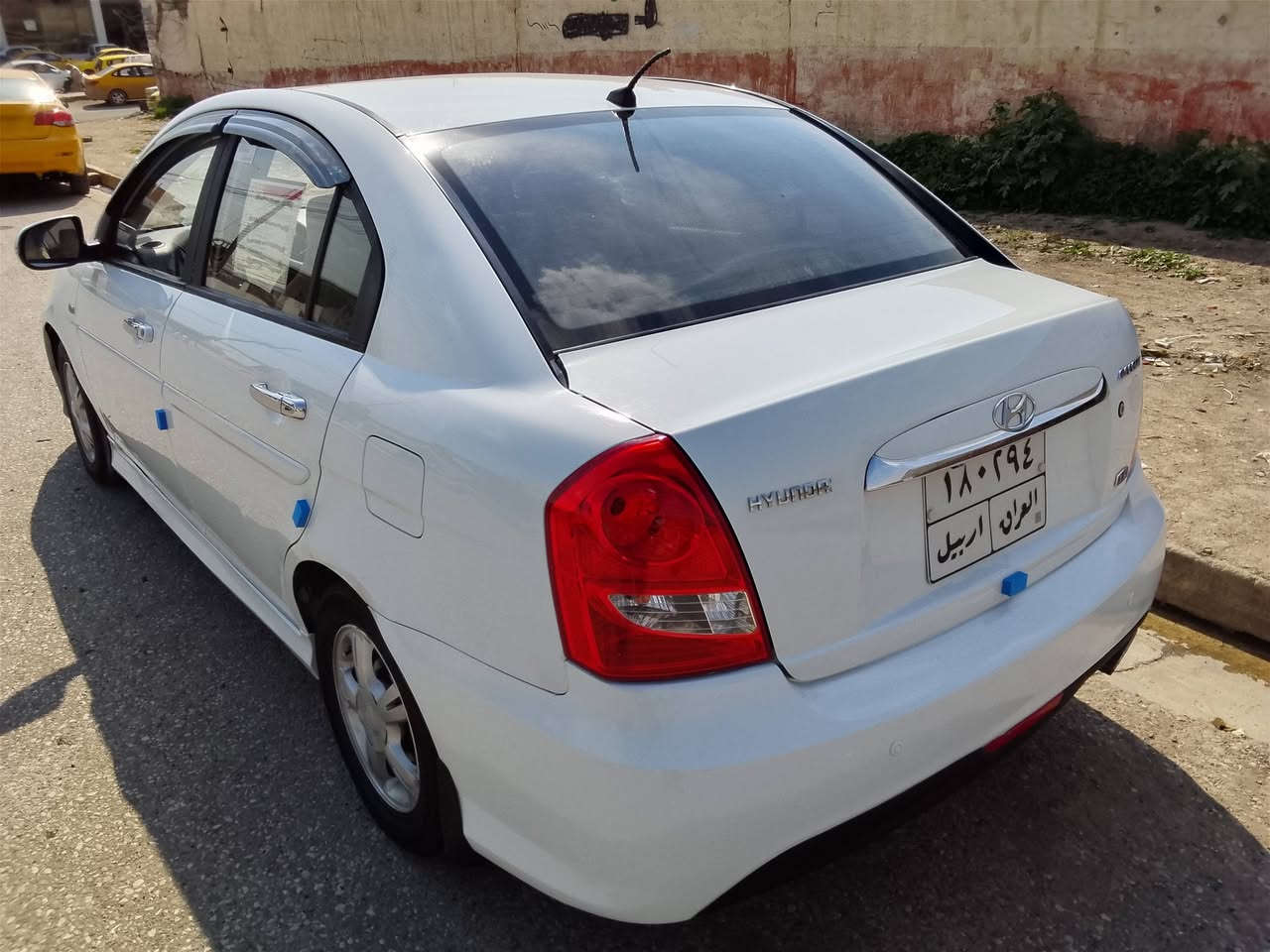 السلام عليكم هونداي اكسنت فيرنا 2010 للبيع بيه صبغ جاملغ خلفي ورا السكن فقط بدون داخل بدون بارد سياره مكينه 16شرط سياره جاهزه سلايت السعر 95 لاستفسار ***********بي واتساب
