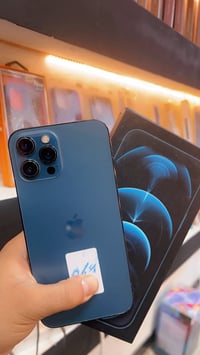 ايفون 📲12 برو ماكس لون نيلي  مميز  بطاريه🔋83  ذاكره 128  نموذج M  شخط ...