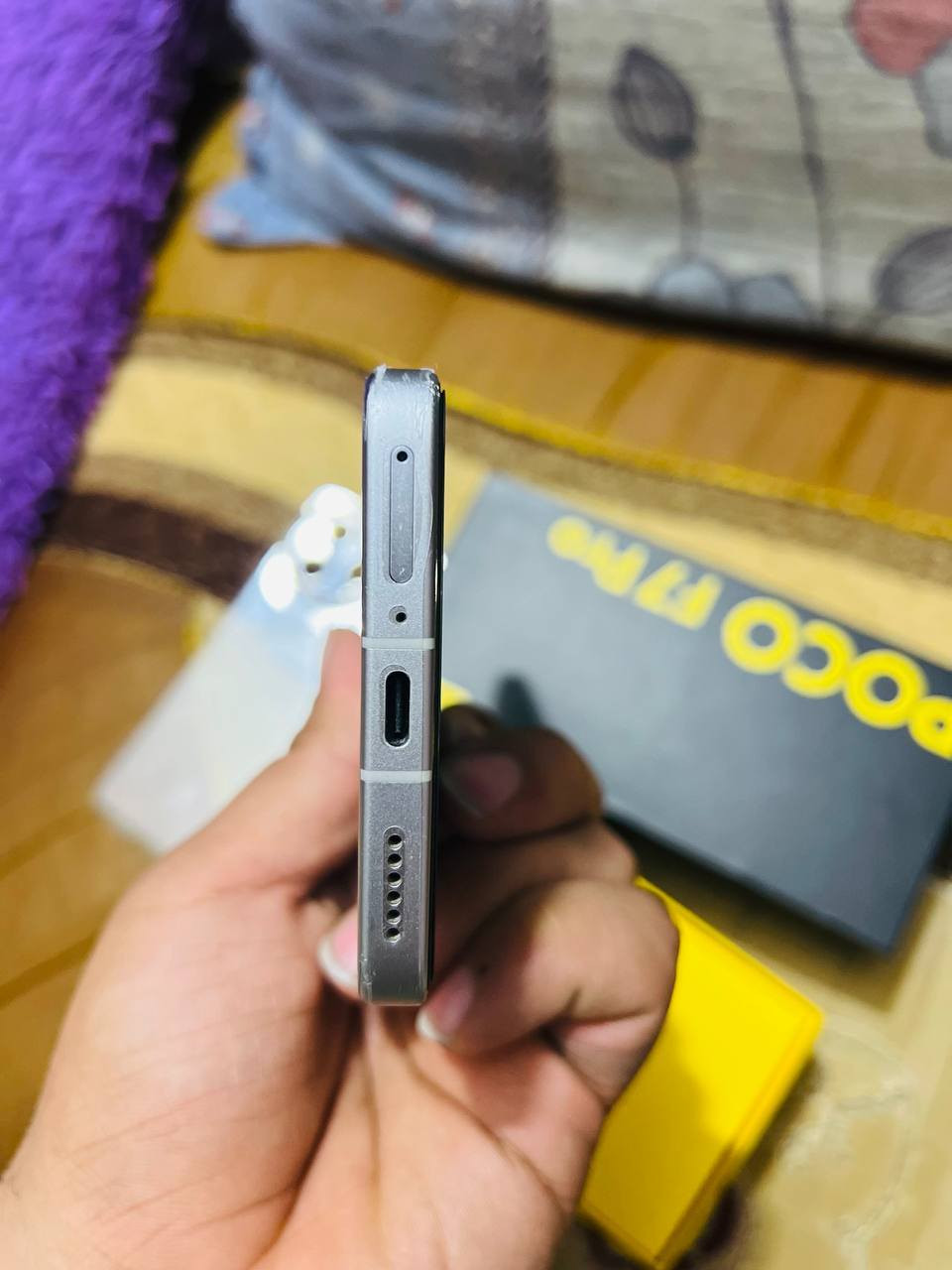 السلام عليكم... بيع او مراوس مع ايباد(ابل) فقط...
بوكو اف 7 برو... ٥١٢/١٢
جهاز فلاكشب... 
معالج سناب دراغون ٨ جيل ٣... ١٢٠ فريم ثابت
 بطارية ٦٠٠٠...
دبل سيم كارت... 
خالي من العيوب على وضع الوكالة

كامل ملحقات (علبة + شاحن 90 واط +3كفرات(وكالة سيليكون+شفاف+ربر اسود))

مستخدم نظيف 90 ٪... 

بي فقط بركن زلوغ بسيطة... مغلف بالكامل حماية...

بطارية 97٪...
سعرة ٥٧٥ و ماعندي توصيل مكاني بصرة ابي الخصيب


**إذا كنت صاحب هذا الإعلان وتريد حذفه لأي سبب، رجاءا أرسل رسالة إلى الدعم الفني**