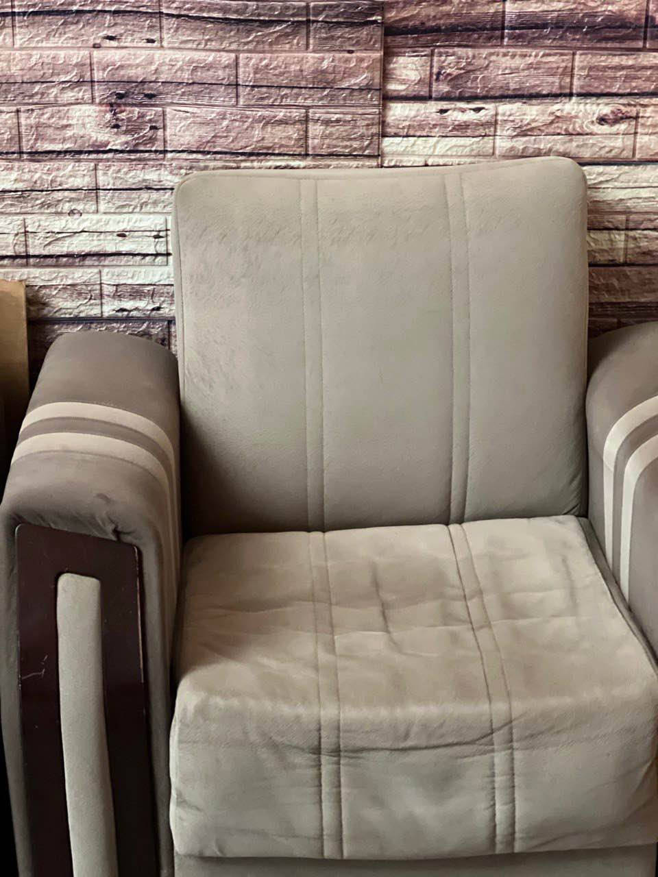 تخم 12 نفرات للبيع في كربلاء
يحتوي على مخزن 
مع وسائد 
للبيع بسعر مناسب
مكاني كربلاء
للاتصال *********** كربلاء, العراق
