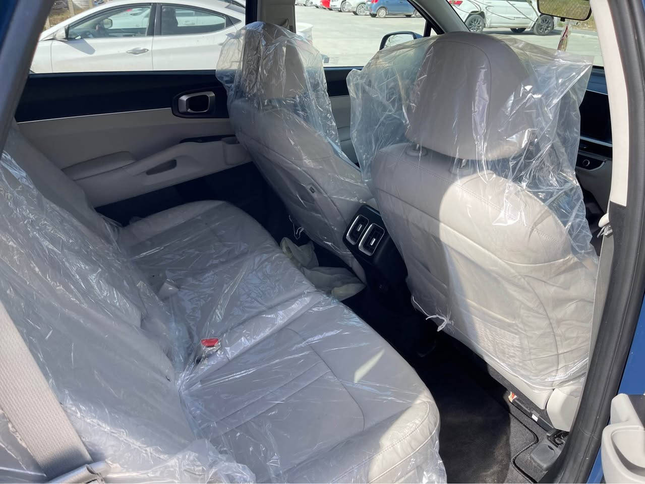 السلام وعليكم سورنتو موديل 24الشكل الجديد صفر كيلو متر تقريره عطل ميكانيكي سياره بعده بوضع الشركه موصفاته حلوه داخل ابيض كشن كهرباء بصمه رادار حساس بعد بيه موصفات السياره حره بدون رقم وحاضر للبصمه بكل مكان السعر 255وهذا رقمي لشراي *********** البصرة, العراق
