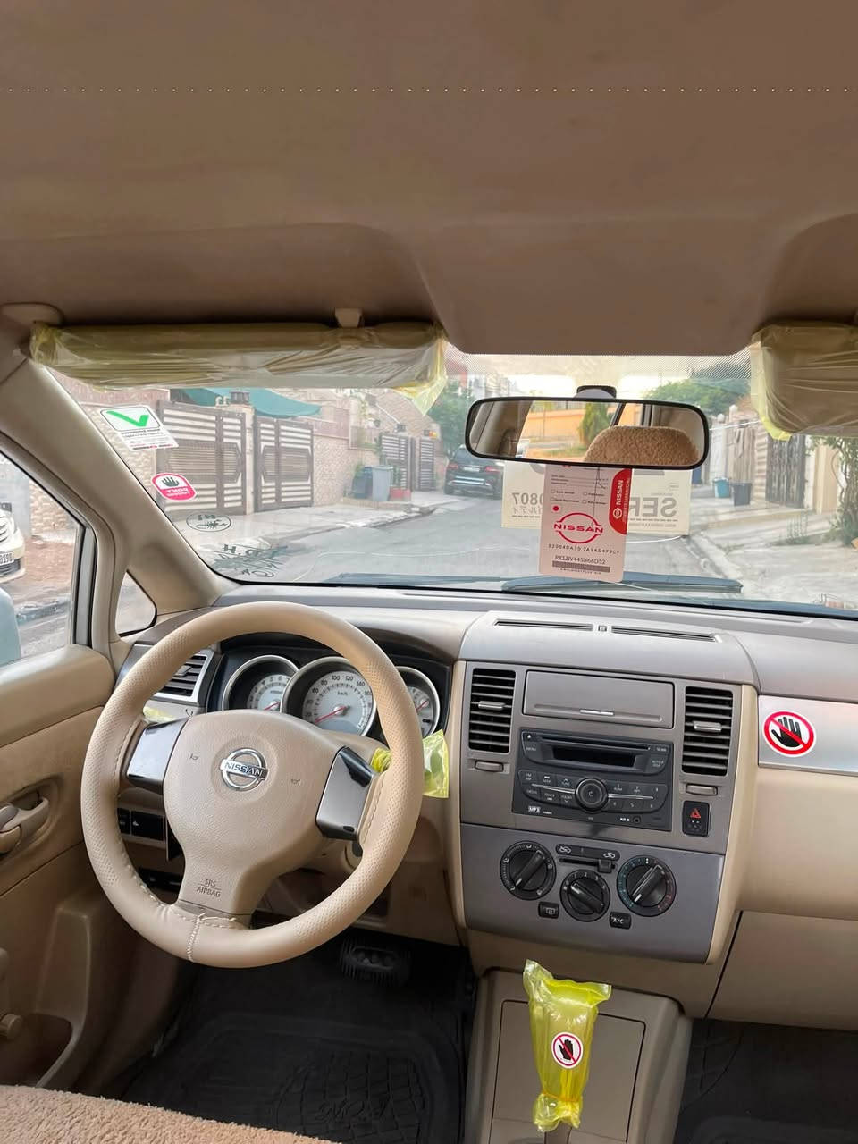 نیسان تیدا لۆ فەرۆشتەن
مۆدیل٢٠٠٩

گێرو مەچینە بەشەرتە

تەبریت بەشەرتە

ناو زەردە وناو گێچ سپیە

سەبوخ یەک پارچەی هەیە

سەحەری دەرێم ٧٧وەرقەو کەمێک مەحملەی تێدایە

لە هەولێرەم ***********
