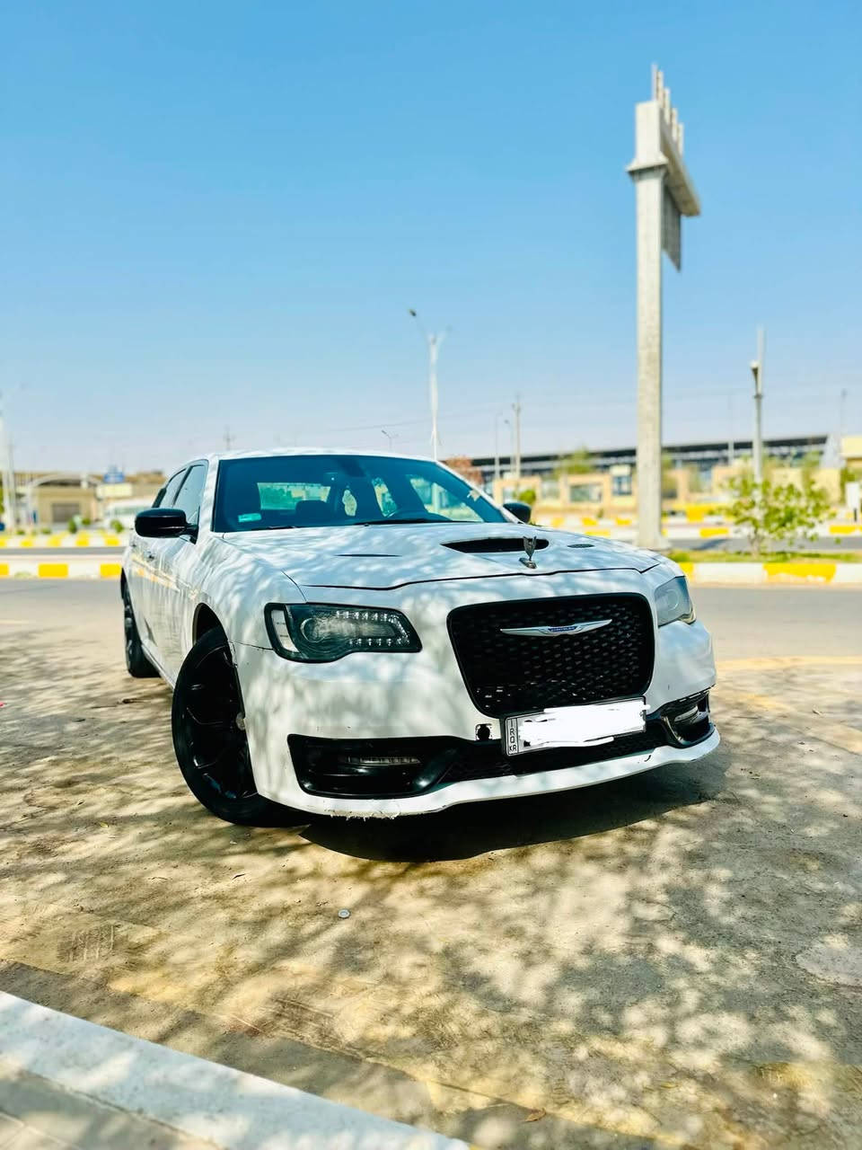 كرايسلر اوباما c300
موديل 14 محدثه SRT 21سياره جاهزه بدون اي نقص 
متوم طبق الاصل لوحات وسنويه اصليات داخل كاربون فايبر بالكامل مكينه 3600 كير طياره 8 نمر ب55 مكاني ناصريه ***********
