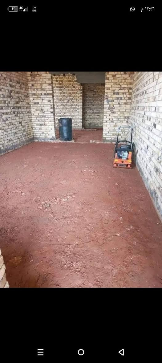 السلام عليكم شباب اشتغل تنظيف البيوت تدخيل تدخيل السبيس  تصعيد مواد لكافه البناء عمليه حر وكل خادم عندكم اشتغل كل شيء في داخل البيت ***********
