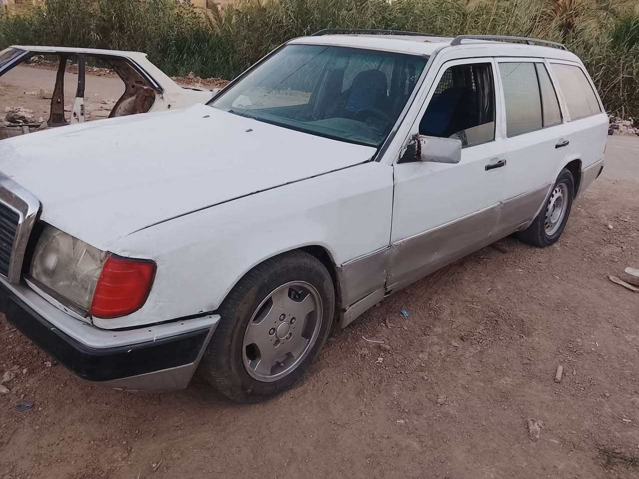السلام عليكم البيع مرسدس سليشن رقم نجف تحويل مباشر مكينه وكير بطه جديدات حداده جديده كهربيات شغاله السياره جاهزه مابيه نقص سنويه عضم عاج مجدده السعر 28ورقه مكان السياره الدوانيه قضاه الشاميه رقم الموبايل ***********
