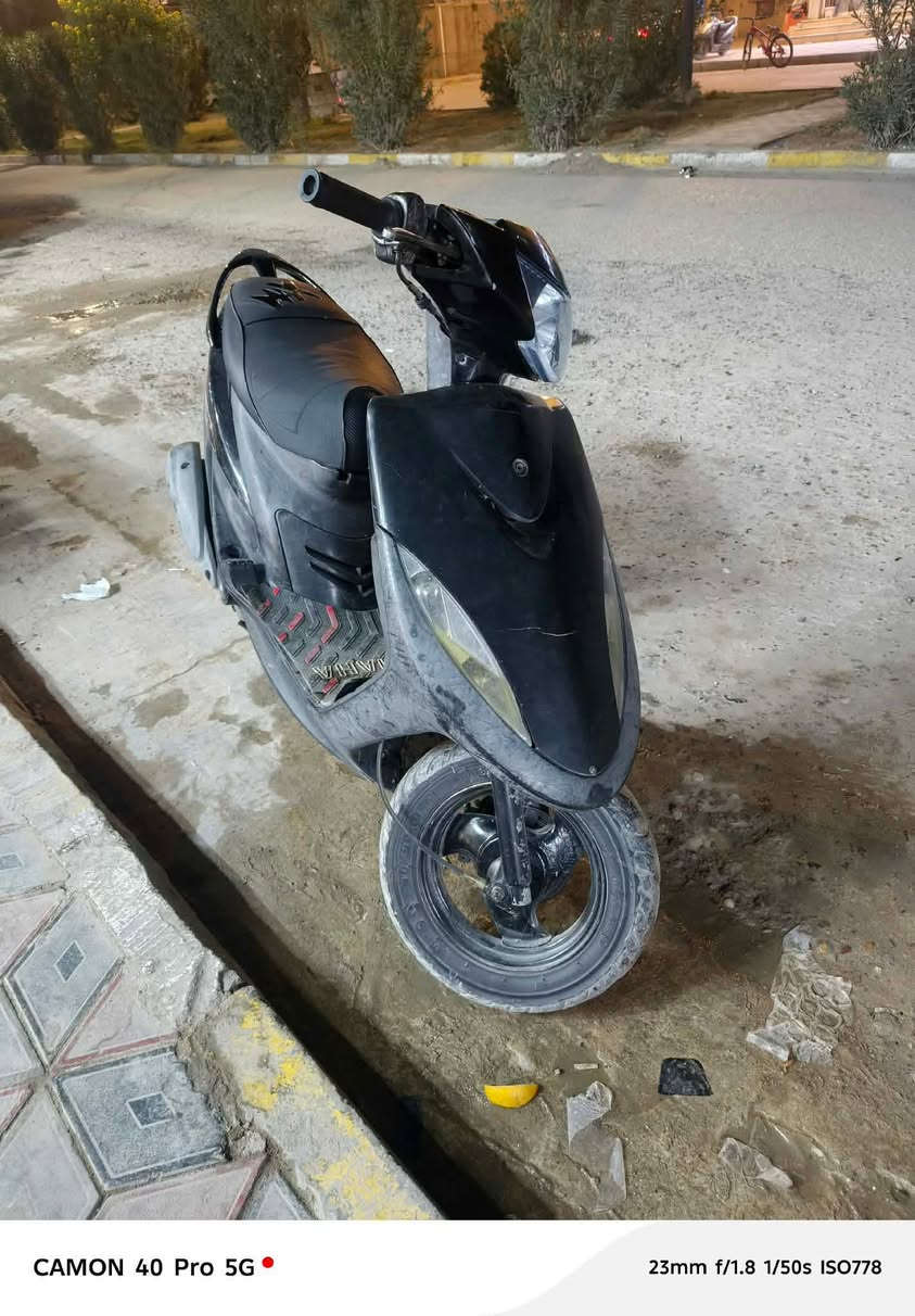 دراجه ماكس عدله صارلي شهرين من نزلته شعله ومعدل نضافه 90/المكان النجف الكوفه حي 17تموز تصال فقط واتساب ***********
