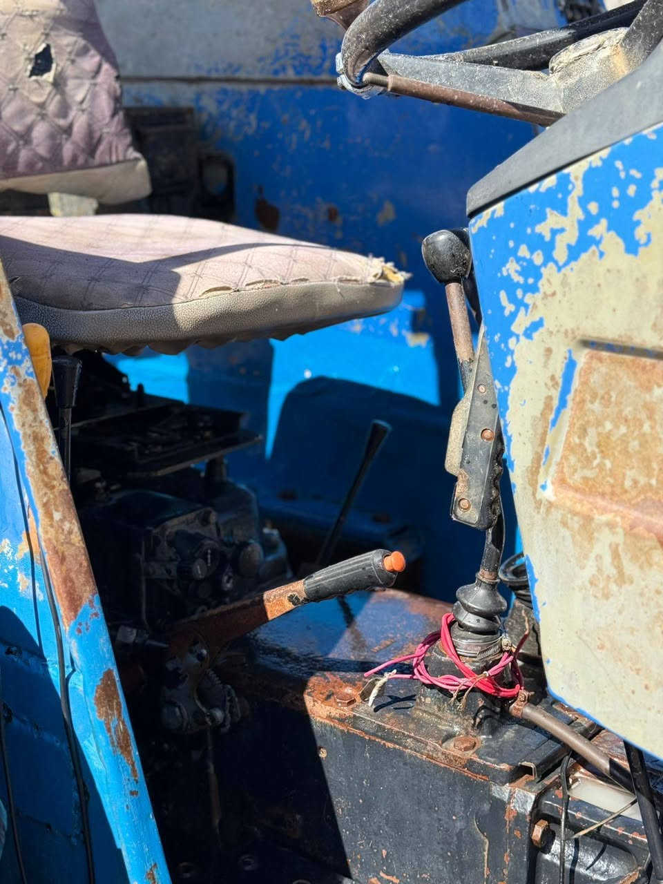 السلام عليكم
للبيع مكينه نيوهولند 2002 صدامي
مكينه على وضع الشركه جديده
كير محرك تايرات جديد
مكينه جاهزه من كلشي
السعر 16 مليون وبيه مجال
***********
بابل جبله
