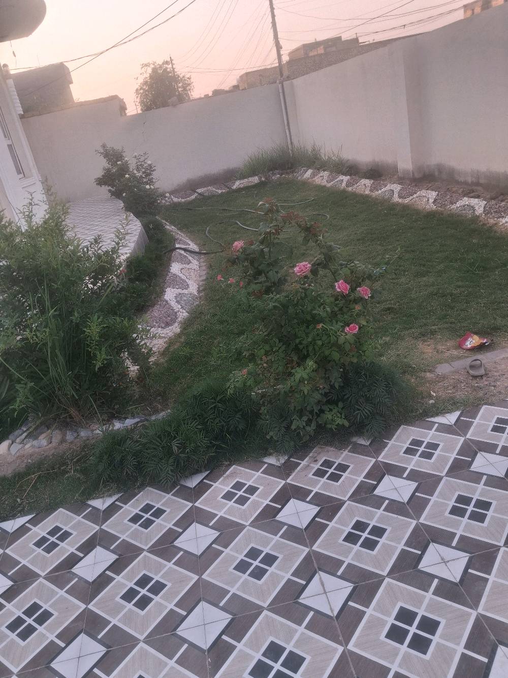 بيت للبيع حي الجوادين في الشاخه سند طابو زراعي 25