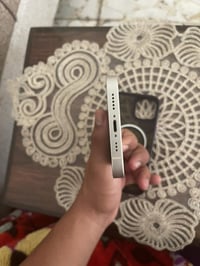 آيفون ١٣ • ١٢٨ • بطارية ٩٣%