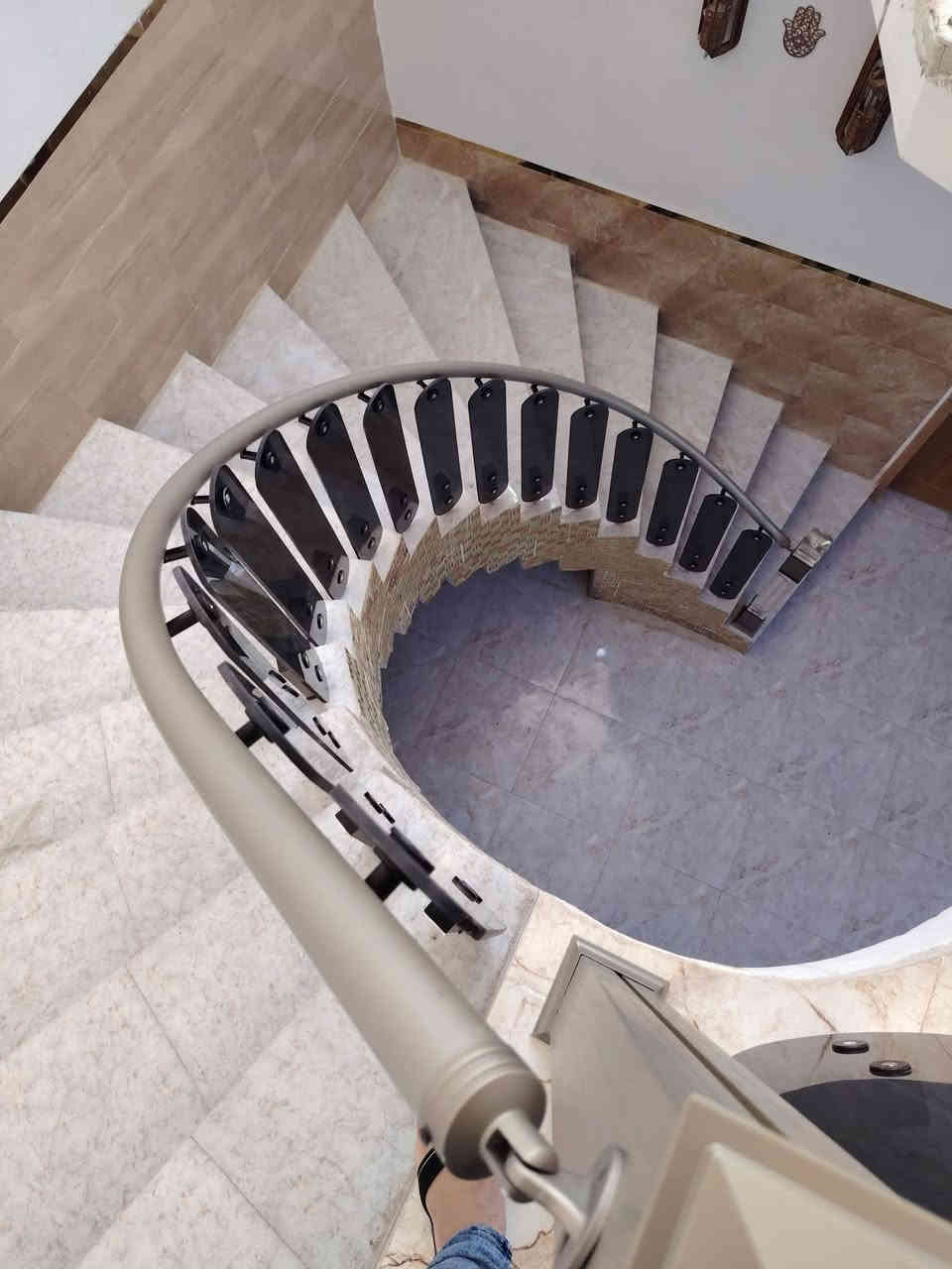 عرض حصري وجديد سعر المتر 40 الف 
📢📢عروض نار نزلنه الأسعار (كل الصور المرفقة هي من جزء من أعمالنا)

عالم الالمنيوم يقدم لكم مجموعة مميزه من أسعارنا :

✅كل ما هو جديد بعالم الالمنيوم وبأسعار خياليه ومنافسه لباقي الشركات
 
✅سعر المتر 3 خطوط مع هديه خرزه 40 الف .. تركي المنشأ 🇹🇷

✅سعر المتر 4 خطوط مع هديه خرزه 45  الف ..تركي المنشأ 🇹🇷

✅سعر المتر الجام 60  الف..تركي المنشأ 🇹🇷

✅سعر للدنكه الكرستال ب 120  الف..تركي المنشأ 🇹🇷 

✅سعر الدنكه الثانويه تنحسب متر 

 📍 موقعنا : -بابل-جودة المنشأ وجودة العمل شعارنا 💯
 للاستفسار مراسلة الصفحة حيدر المعموري  أو الاتصال على الرقم:

☎️***********،واتساب
