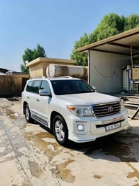 لاندكروز • ٢٠١٣ • ماشي ٢٠٠٠٠٠