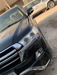 لاندكروز GXR • ٢٠١٧ • رقم بغداد