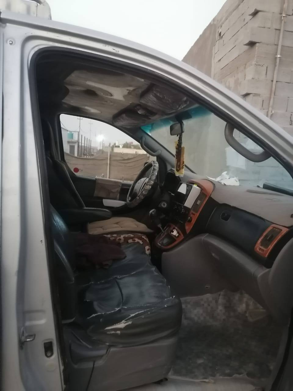 السلام عليكم ستاركس 2008 مكفوله مسكر بلاد كير اوتو قطعتين صبغ من كوريا فقط لا غير سيارة مكفوله كفاله عامه مكينه كير حداديه كير لسيترة مامتعوبه وشوفت عينك كفاله عامهه 
سعرها 

128$ وببها مجال تواصل
0777 621 8657
