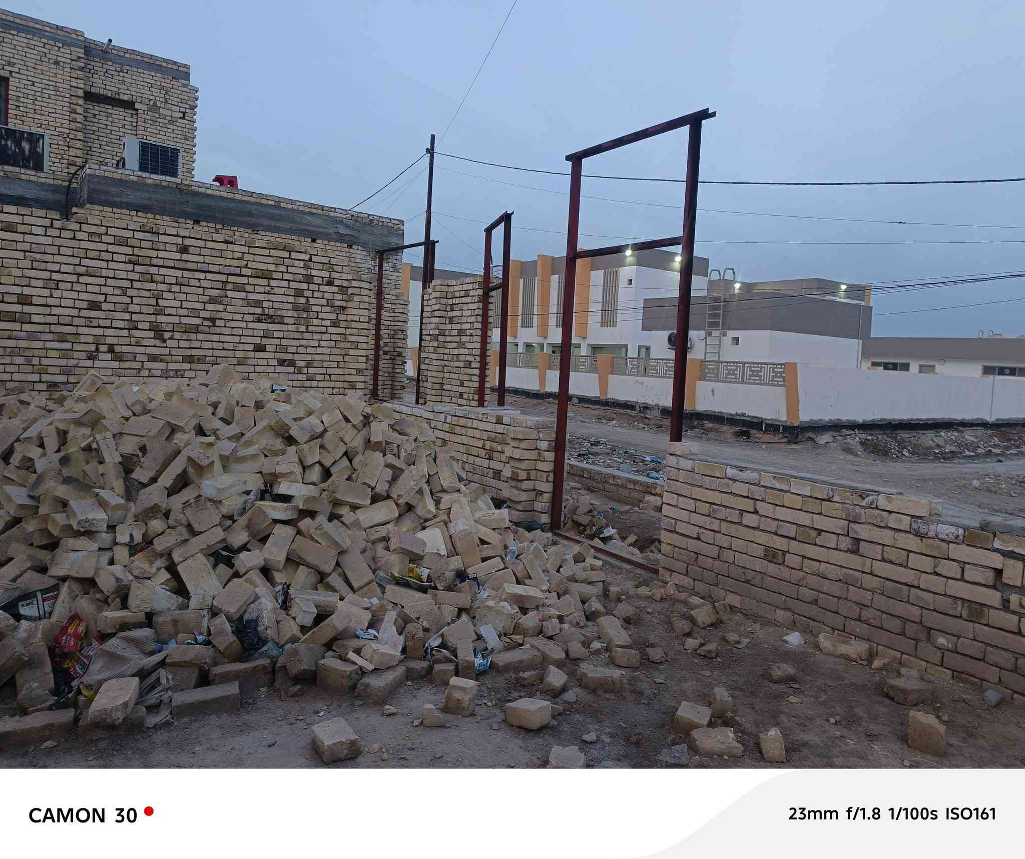 السلام عليكم هيكل طابو صرف للبيع المساحه 150 متر الموقع شارع المحطه مقابيل المدرسه الصينيه مباشر كافت  الخدمات متوفوه يمه للستفسار *********** واتساب *********** اتصل نستقبل كافت العروض داخل الفظليه وطرافها ❤️
