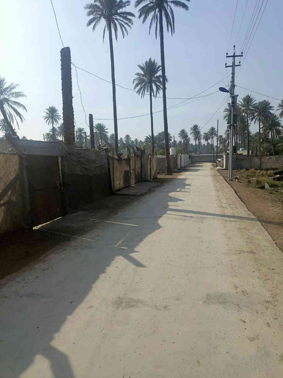 قطعه ارض ١٠٠ متر
واجهيه٦ مترات
زراعي سند ٢٥
صب ومي وكهرباء
عنوانها بالبساتين
سعرها مناسب كلش
***********
