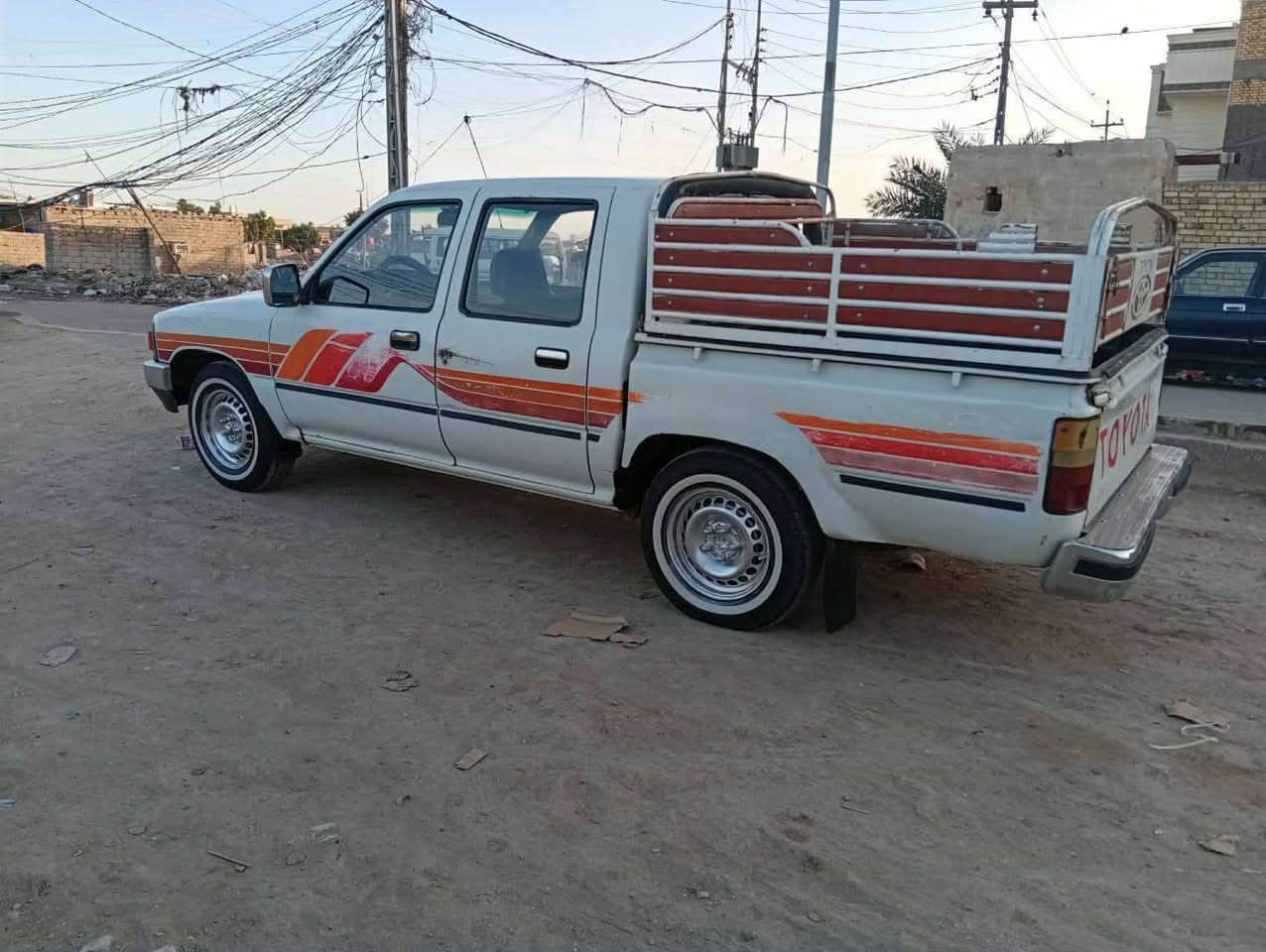 سلام عليكم سياره بيكم تيوته موديل 1993 رقم ذي قار الماني مكينه ثري واي بيه تبخير كير وكسن و شاصي شرط الستفسار ***********
