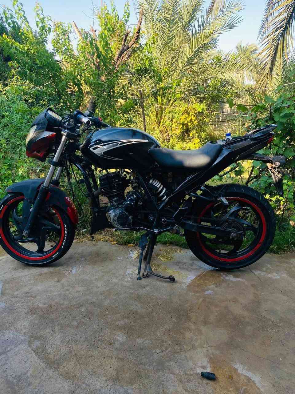 سيام شغالة للبيع مكاني بعقوبة
مكينه بيها دخان بسيط ونقص باتري لباقي سلف هندر لايت كاملة بدون اوراق 
قيم واخذ  ***********
