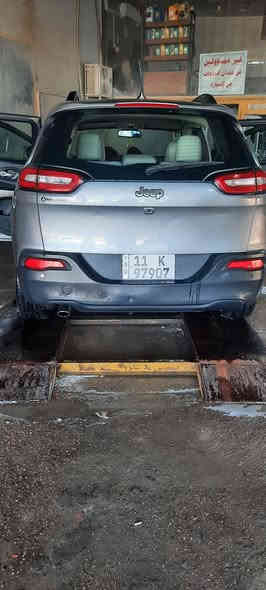 سلام عليكم
من رخصة الادمن
للبيع سياره جيب شيروكي بزون موديل ٢٠١٧ رقم بغداد جديد 
كير محرك مكفول ٢٤٠٠ اربعه سلندر  تبريد ثلج داخل جلد سايد بريك بصمه السياره بيه صبغ صفحه عكس السائق سياره جاهزه مناقصها شي  مكان السياره بغداد الدوره
السعر.. ١٠٨
للأتصال ***********
