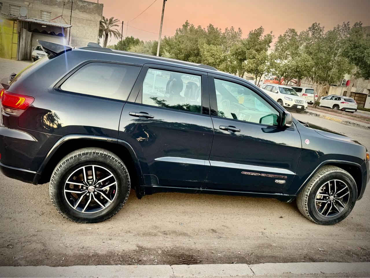 للبيع او مراوس
 
جيب كراند شيروكي - ترايل هوك - موديل 2018
رقم بغداد 

فوول للأخير اعلى مواصفات 
‏4x4 فور ويل 
1- جگات
2- فتحه فول
3- رادار + جانبي + خلفي
4- اوتو بارك ( نظام اصطفاف ذاتي ) 
5- اوتو بريك ( مانع تصادم امامي + خلفي )   
6- قياده ذاتيه 
7- تحديد مسار 
8- نقطه عمياء
9- دخول ذكي
10- هيترات بالمري والجامه الخلفيه
11- مرايا متحسسه للضوء الجانبية والخلفية 
12- حساسات امامي + خلفي 
13- ماوس اربع وضعيات
14- نظام ( start/stop - ايكو - سبورت ) 
15- كشنات جلد كنتاره 
16- كشنات كهرباء 
17- كشنات تدفئه + تبريد 
18- كشنات خزن 3 وضعيات
19- كشنات ترحيب 
20- ستيرن تدفئه
21- ستيرن كهرباء 
22- تحكم ستيرن جهتين  
23- شفتات ستيرن 
24- جنطه كهرباء
25- تشغيل عن بعد 
26- سستم صوت alpain
وبعد بيها هواي شغلات كلشي ببالك موجود 

مبدل عدسات زنون عالي ناصي اصلي

حادثها جاملغ وبنيد 
مكفوله الدواخل مالته  

عليها ادامه كامله من منضومة بانزين ومحرك 
السعر 245
اي نقص مابيه 
 ***********اتصال او واتساب بغداد, العراق
