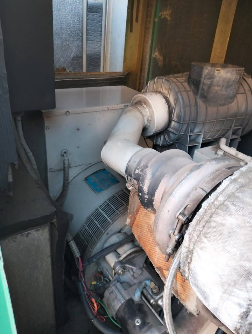 مولد كامنز 150ك كاتم صوت استيراد شغال5000ساعه للاستعلام
01286453487

01128229034


**إذا كنت صاحب هذا الإعلان وتريد حذفه لأي سبب، رجاءا أرسل رسالة إلى الدعم الفني**