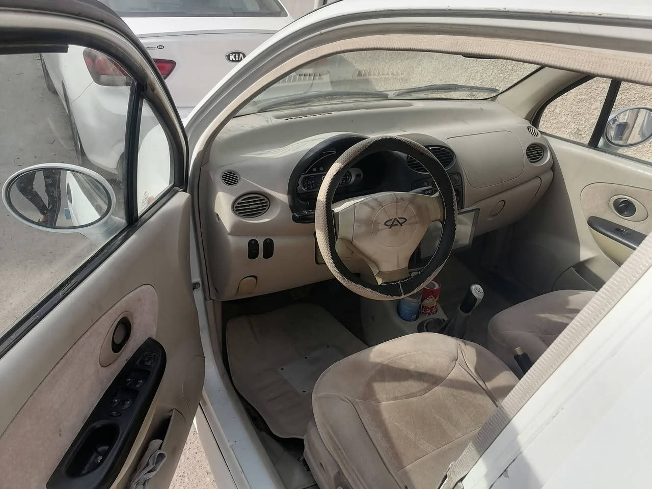 للبيع كيوكيو موديل ٢٠١٢ بأسمي رقم وسنويه وهزه جديد تبريد شغال بيهه فقط طخات ومصلحه محرك وكير زينات بس صاربيه من تنمر لو تطفه لو يحول ع N بس تمشي وين مايعجبك اطلع ناعمه وحلوه السعر ٢٦ وبيها مجال مكاني البلديات ***********
