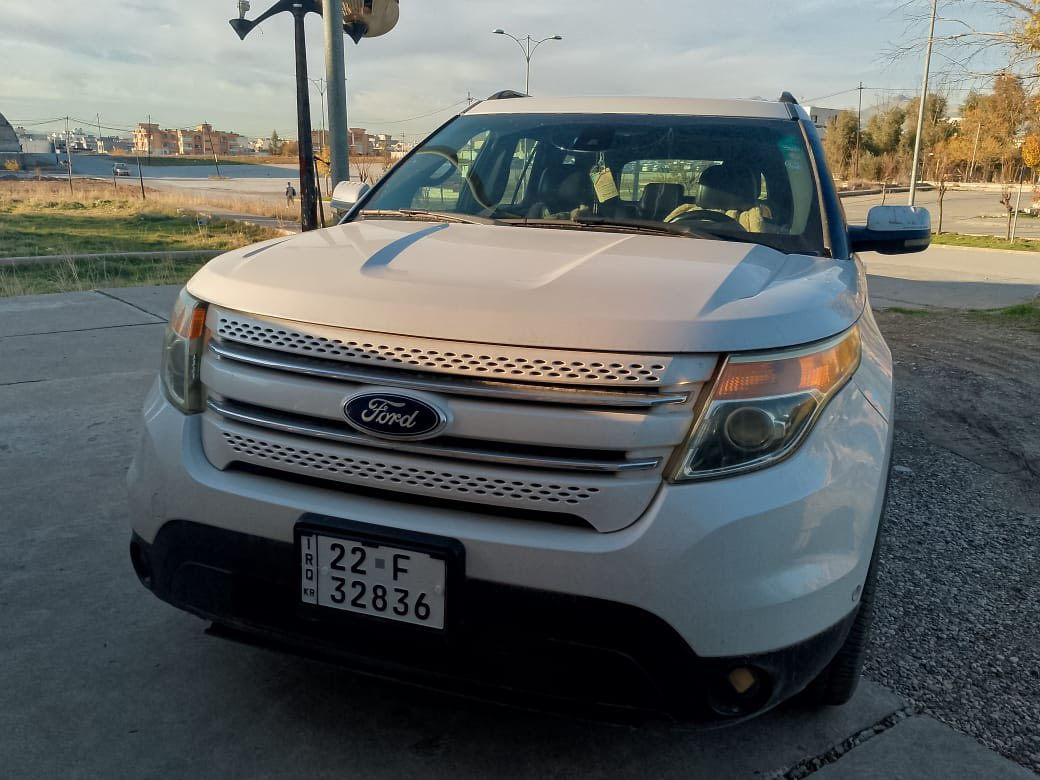 سياره فورد اكس بلور
موديل 2013 فول مواصفات 
واحد عل واحد 
والاستفسار اكثر اتصل عل رقم الهاتف ***********
