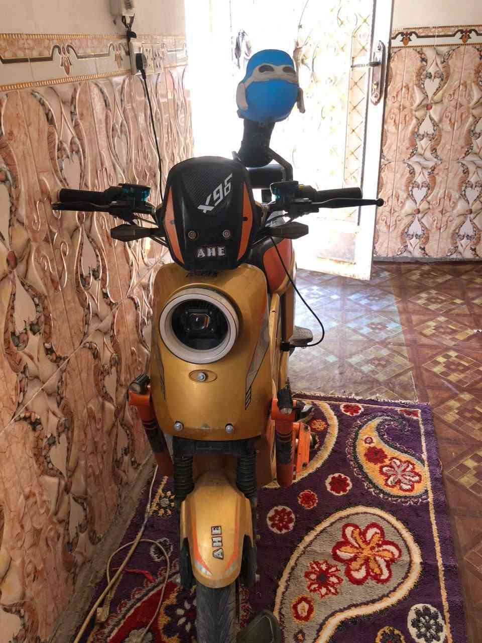 بايسكل حجم 20  اكس 900 ملف 200 حجم 5 بطاريات ليثيوم نظام بك R مثبت سرعه نشرات بلوتوث
دراجة نضيفه 90 % تجي تشوف و تقتنع و السعر بلاش بلاش بس 475 بيها مجال قليل قليل 
مكانها بابل الحله قرب سيطرة الاثار  
الهاتف : *********** اتصال على رقم مكلف بنشر مكلف مكلف اتصل و بيك خير و تدلل

