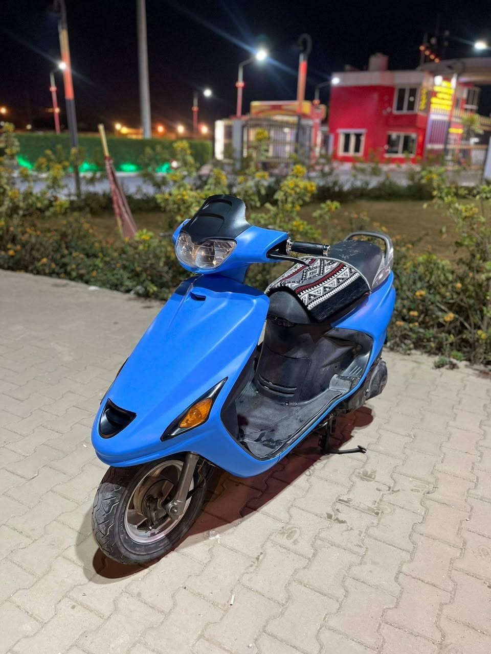 السلام  عليكم
دراجه فراشه 140 للبيع نضافه فووول كهربائيات كامله مكمله سلف هندر بأي وقت محرك ماكس فراشه مفتوحه السعر 400 وبيه مجال المكان نجف حي ميسان ***********او متواجد خاص
